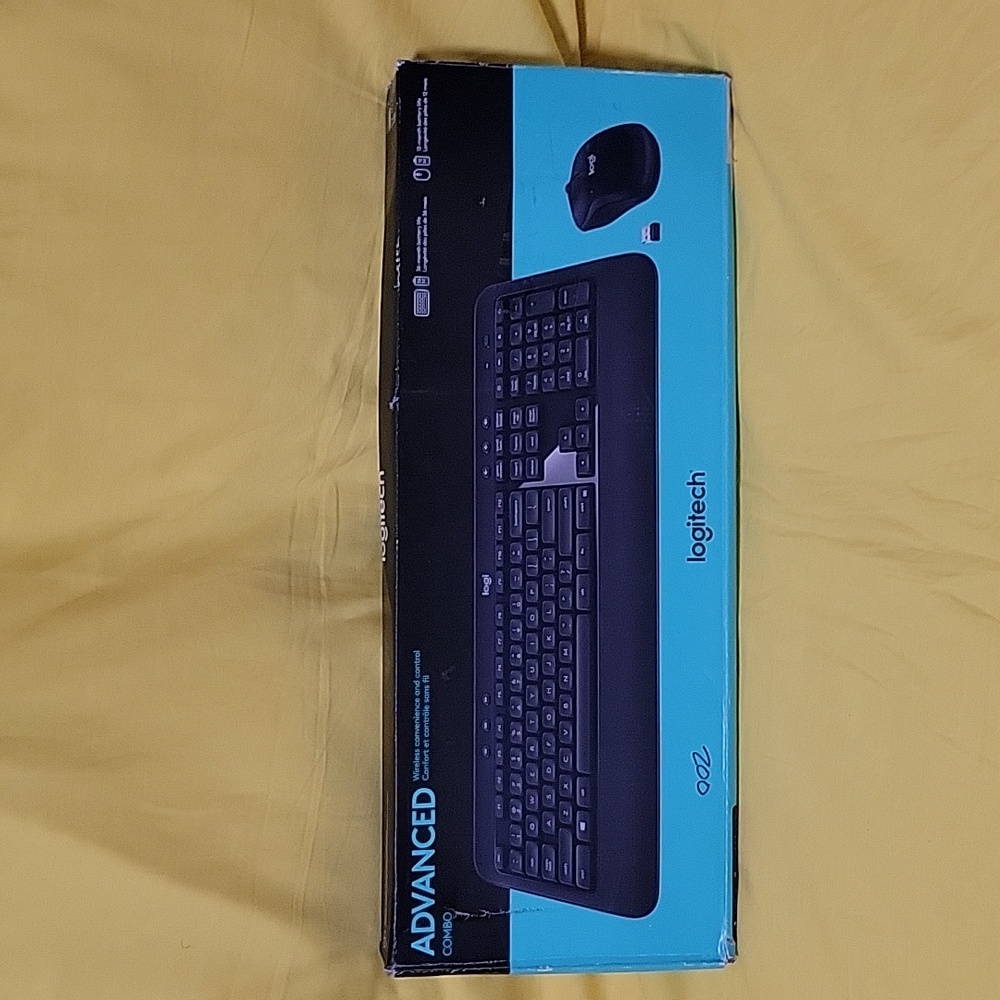 Logitech Advanced Wireless Keyboard & Mouse Combo